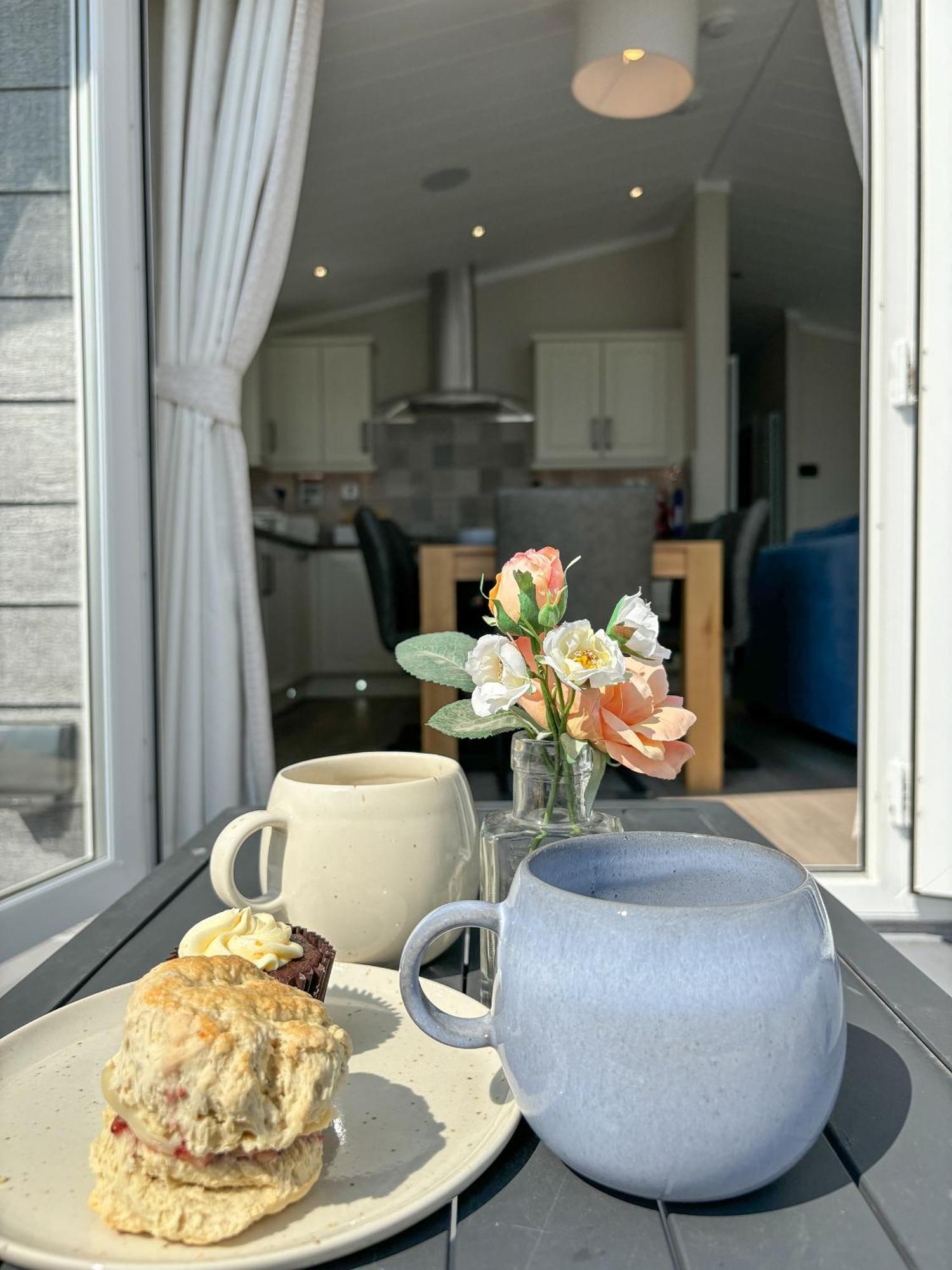 Lodge 9 Creek Caravan Park Ringstead 도체스터도싯 외부 사진