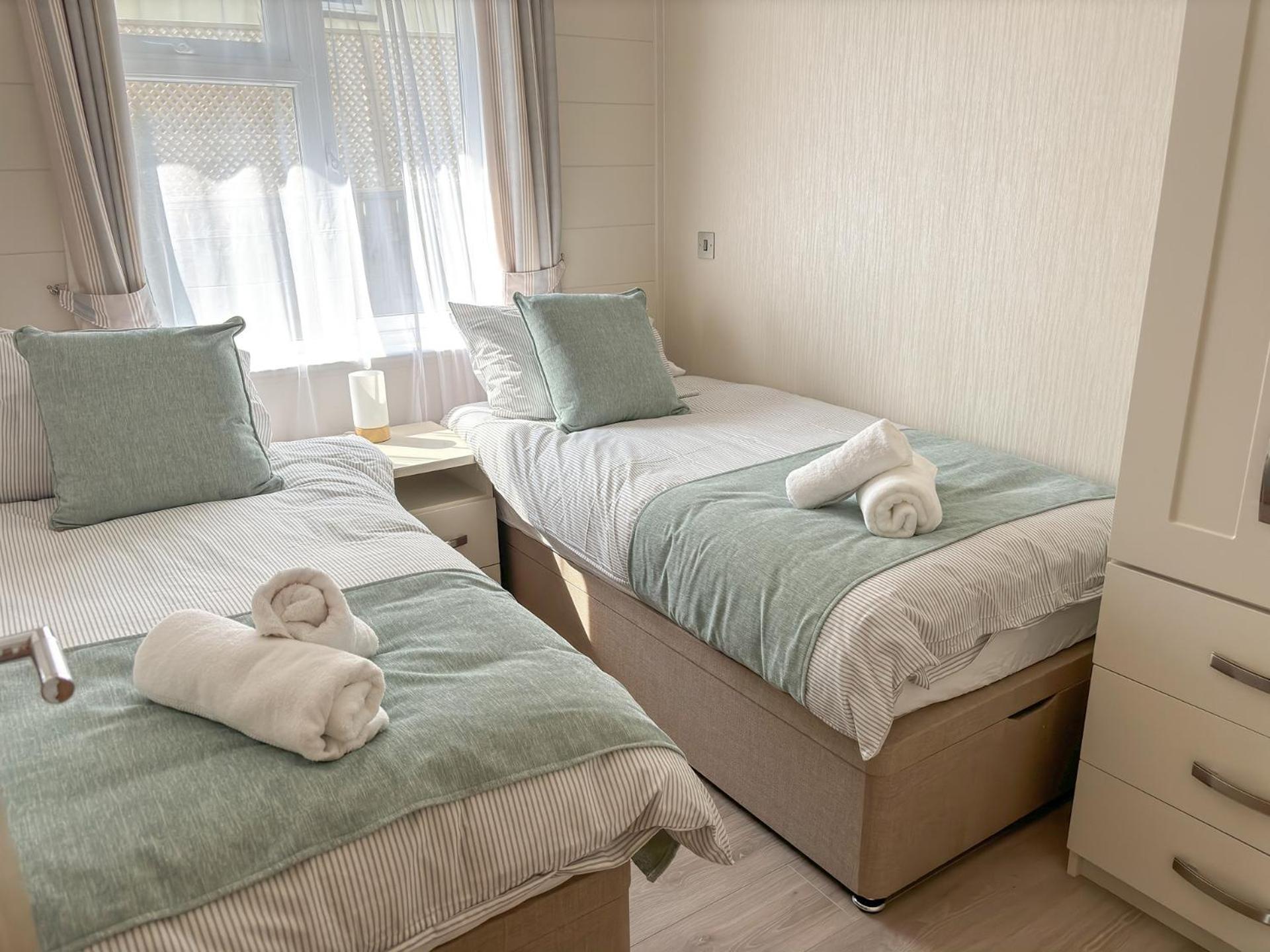 Lodge 9 Creek Caravan Park Ringstead 도체스터도싯 외부 사진